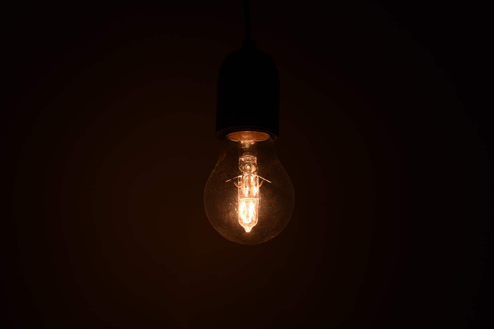 Jaki kinkiet wewnętrzny do mieszkania w stylu japandi?